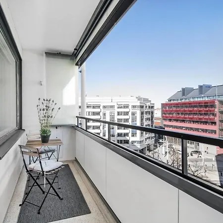 Wehost Modern And Elegant For Four Helsinki